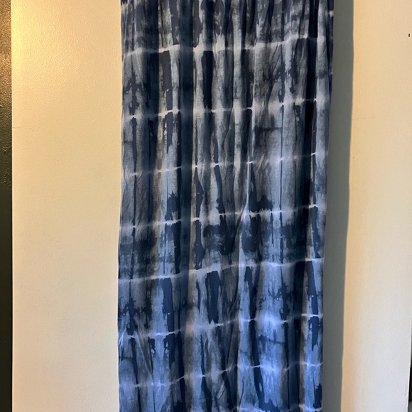 Soft, silky length skirt. 38 1/2” from top of waist to bottom. - Picture 6 of 8